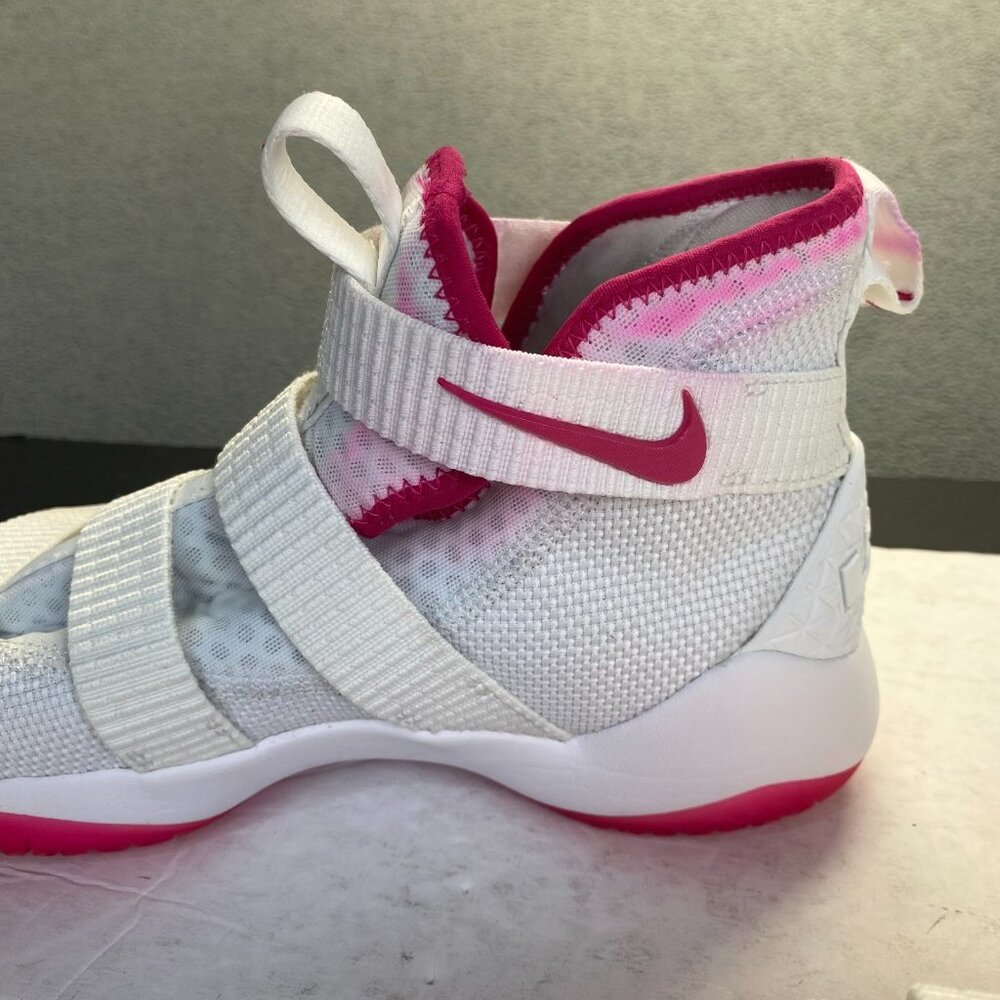 Nike Lebron Soldier 11 Youth 7Y Kay Yow GS Shoes 918369-102 White Pink Cancer - Picture 9 of 15